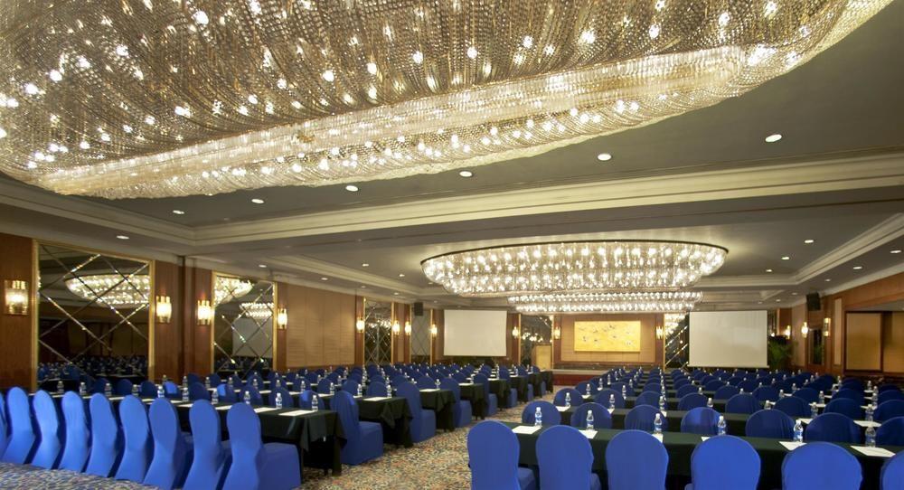 Sheraton Nanjing Kingsley Hotel & Towers Exterior photo