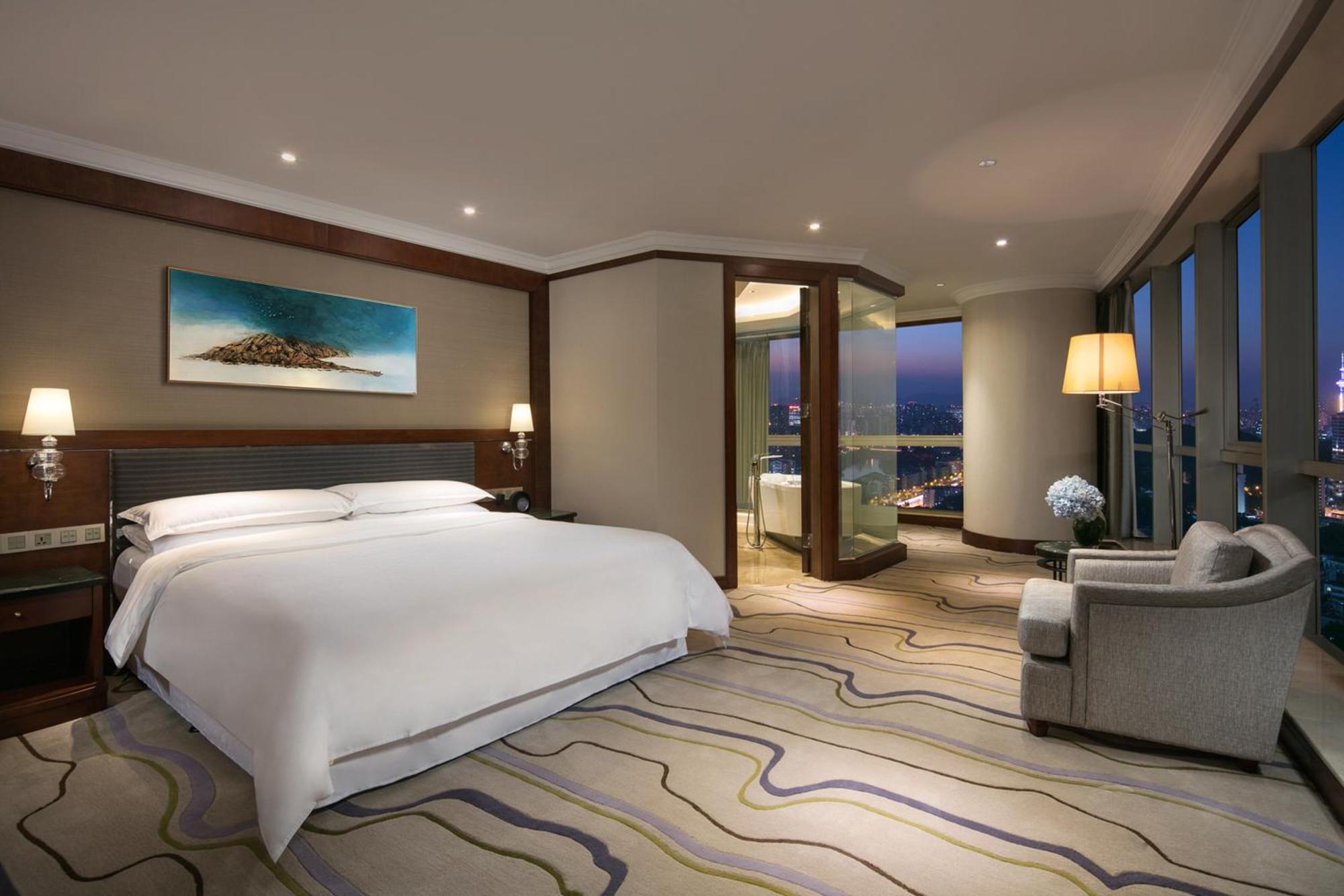 Sheraton Nanjing Kingsley Hotel & Towers Exterior photo