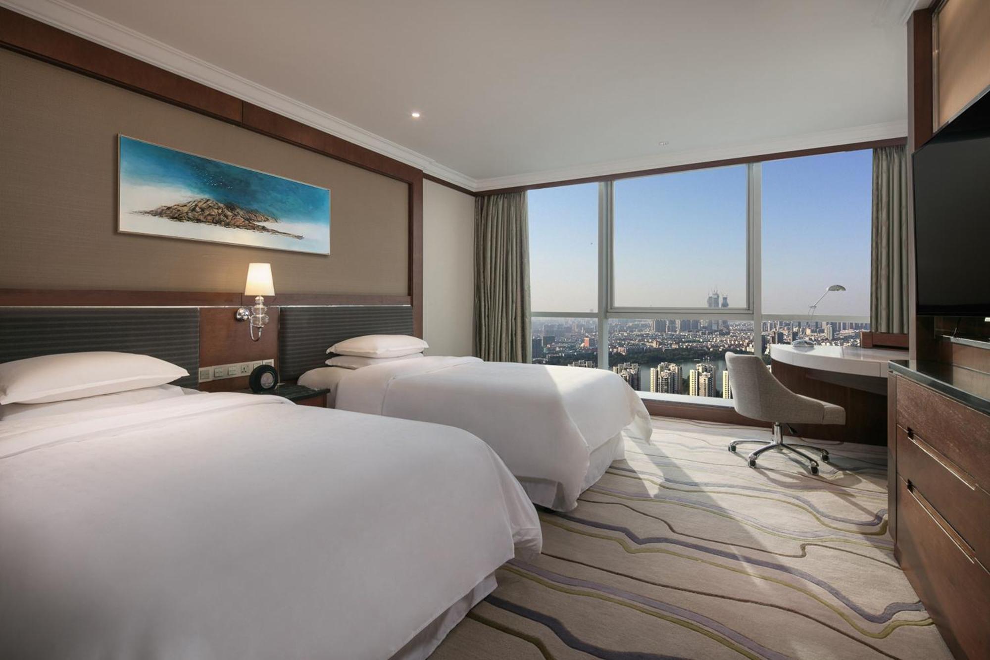 Sheraton Nanjing Kingsley Hotel & Towers Exterior photo