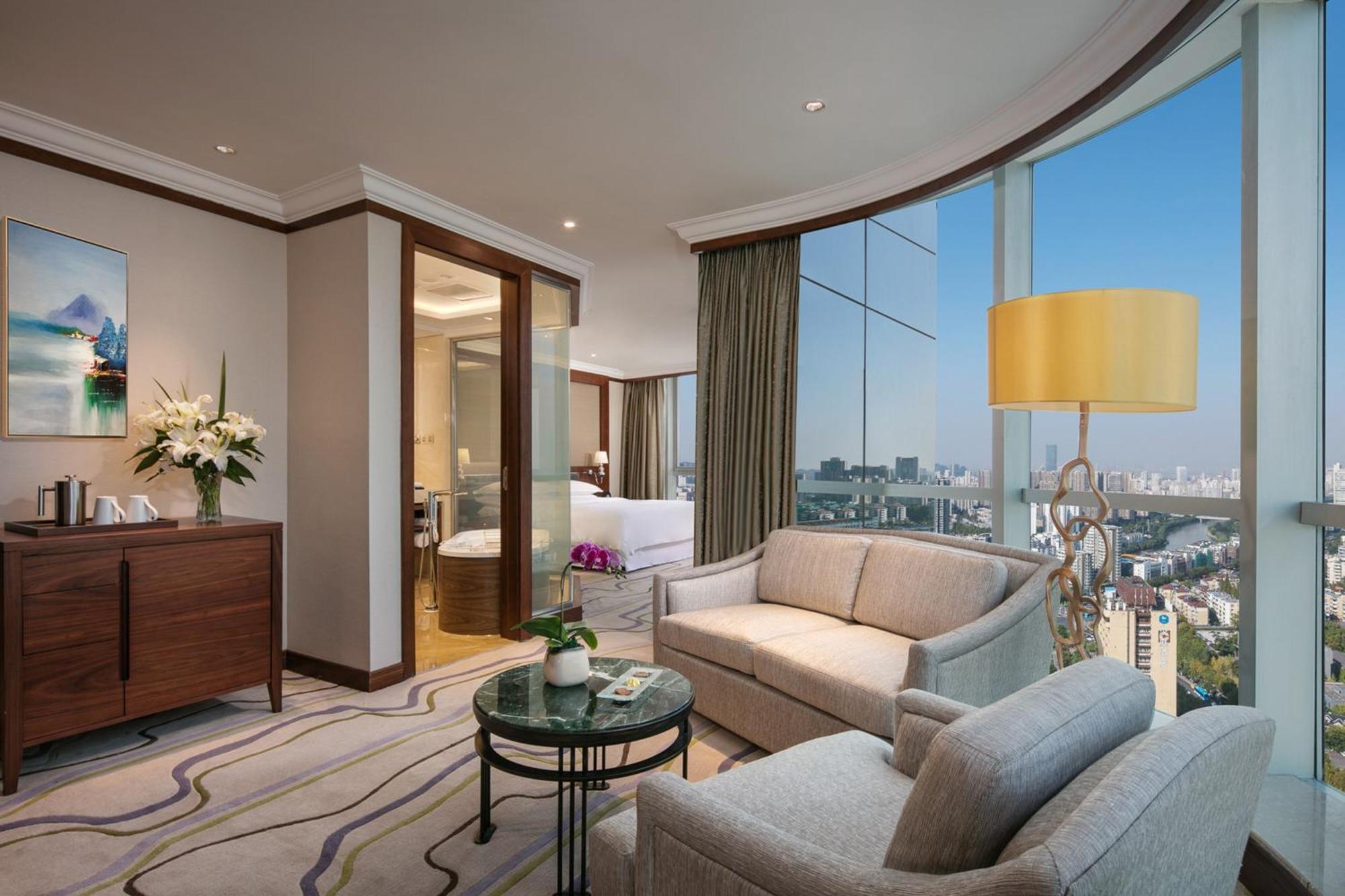 Sheraton Nanjing Kingsley Hotel & Towers Exterior photo