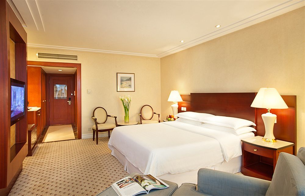 Sheraton Nanjing Kingsley Hotel & Towers Exterior photo