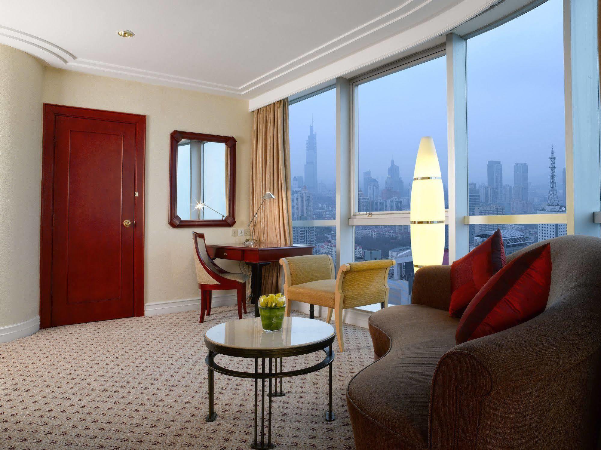Sheraton Nanjing Kingsley Hotel & Towers Exterior photo
